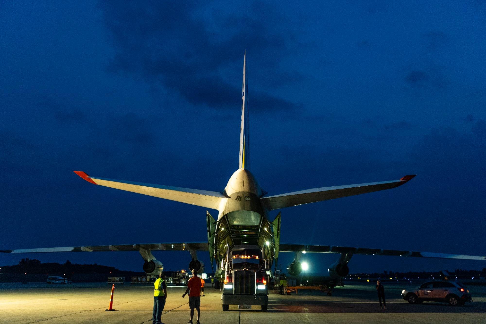 carousel-hero-element image-2